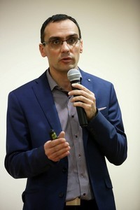 2016-8